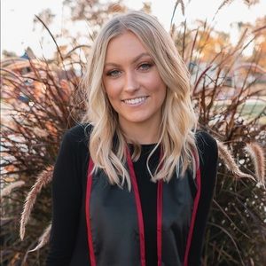 Meet your Posher, Nicnicole